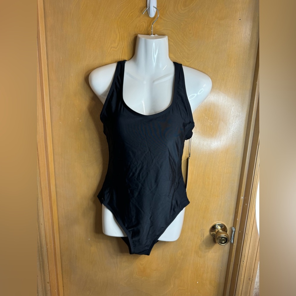 Nicole Miller Size M Swimsuit NWT